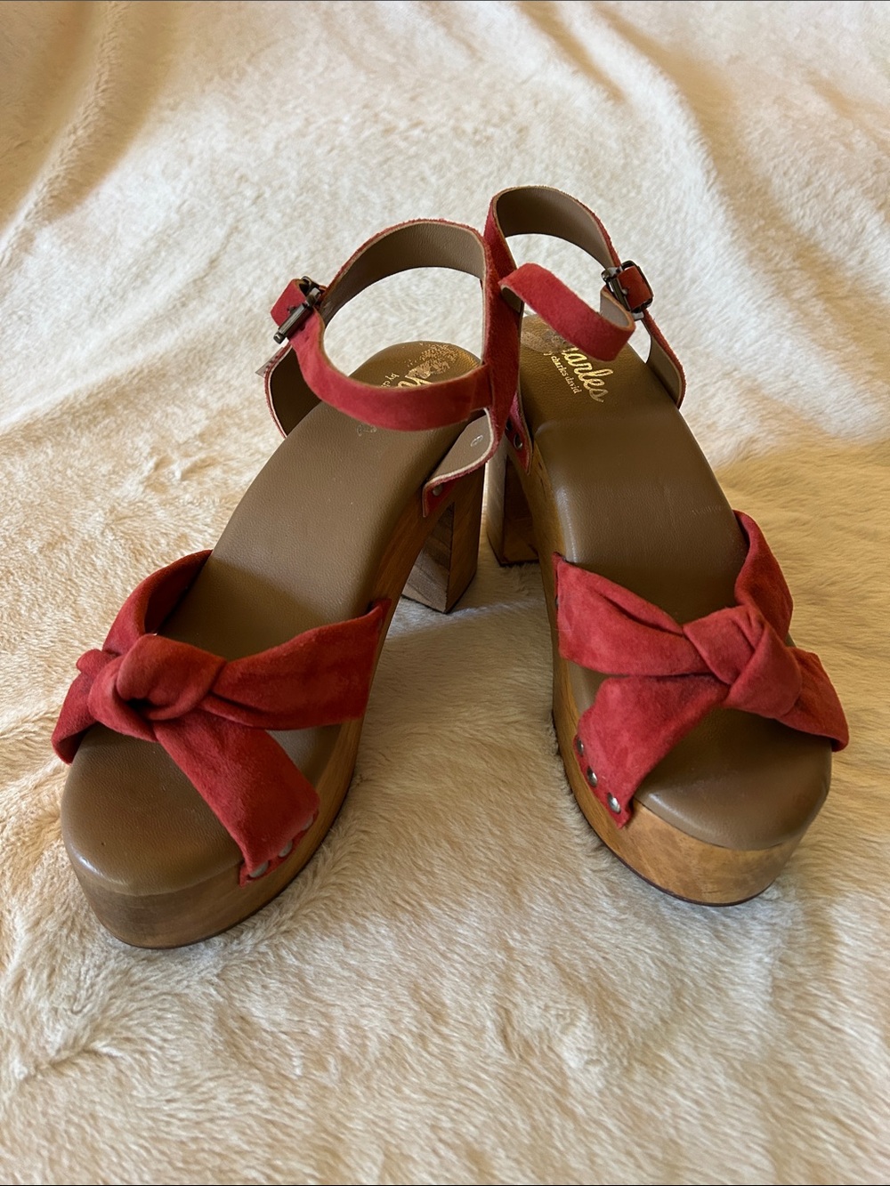 NWOB Charles David Red Suede Knot-Front Platform Sandals